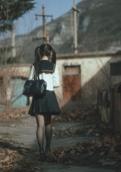 欧美视频第一页