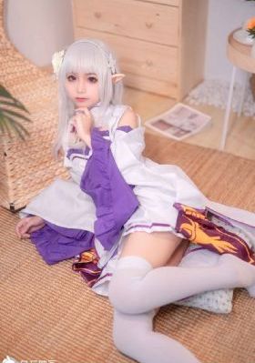 小妖精抬起臀嗯啊h快穿np视频