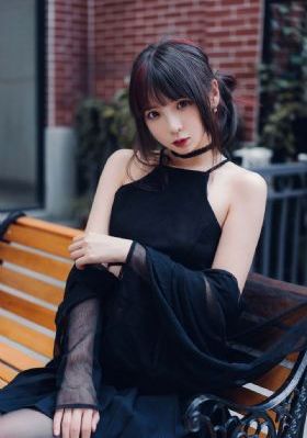 一级一丝不桂裸体视频